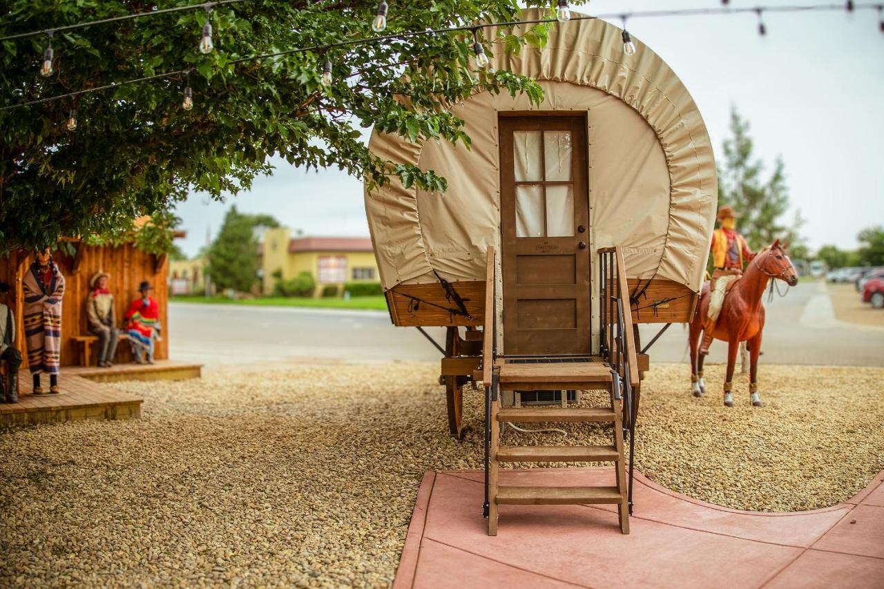 Hotel The Big Texan - And Wagons 4*